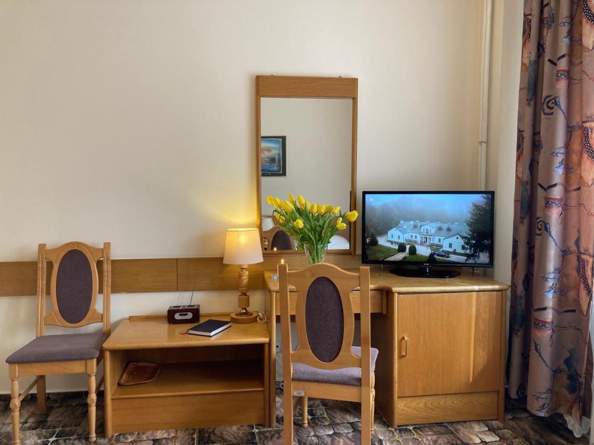 Karat Bed & Breakfast Varşova Dış mekan fotoğraf