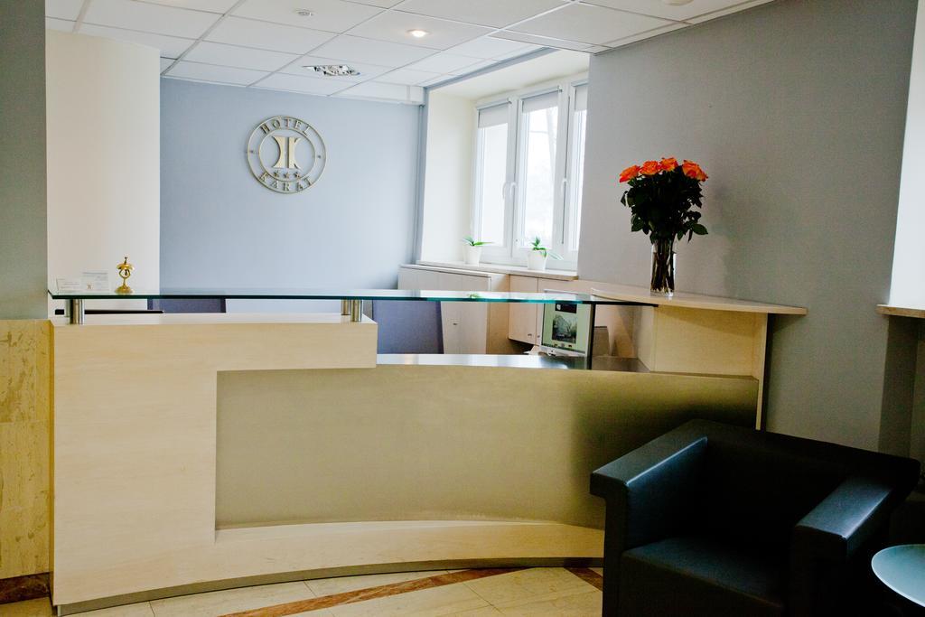 Karat Bed & Breakfast Varşova Dış mekan fotoğraf