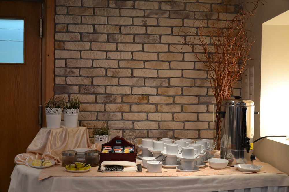 Karat Bed & Breakfast Varşova Dış mekan fotoğraf
